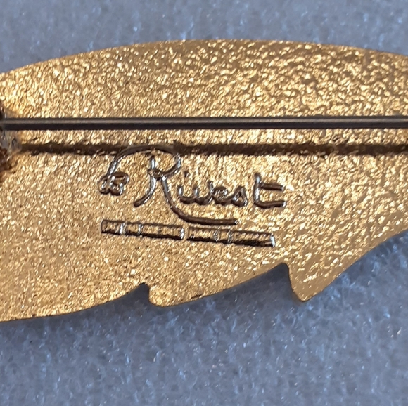 VTG Rivest Black Wing Handcrafted Enamel Brooch - Picture 3 of 3